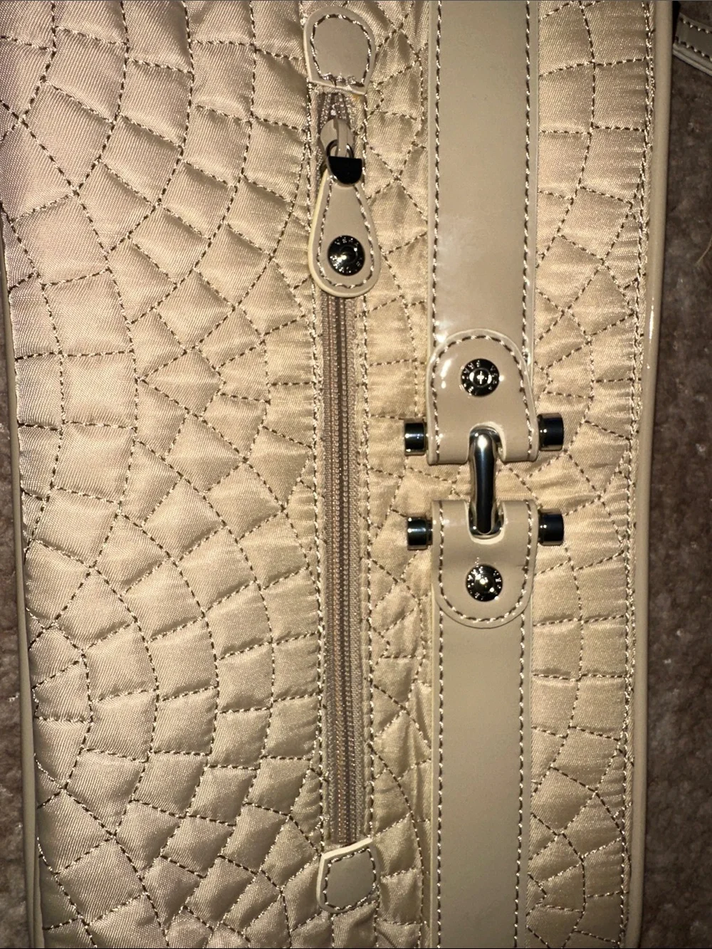 Vera Bradley Cream Quilted Wristlet Clutch with Turn-Lock Detail
